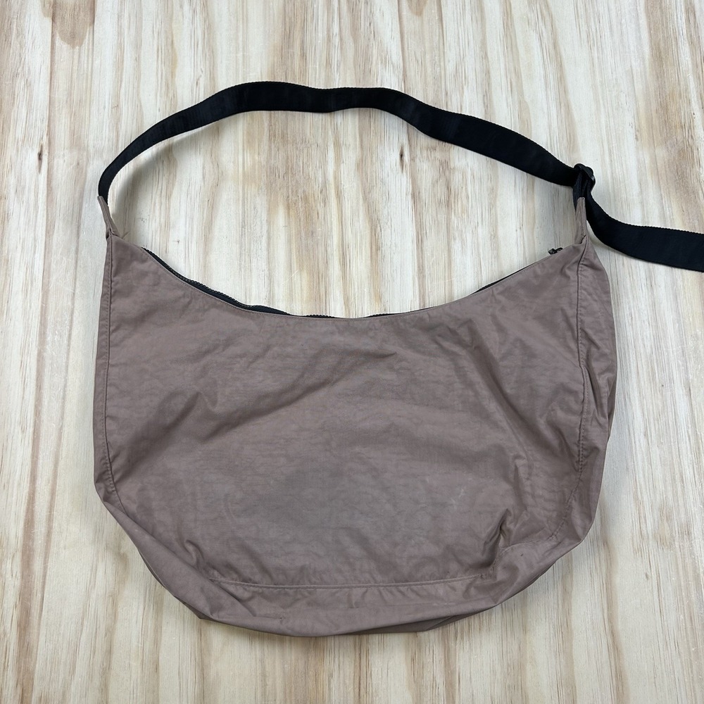 BAGGU Crescent Bag Beige Brown One Size Crossbody Shoulder Bag Nylon - Picture 2 of 10